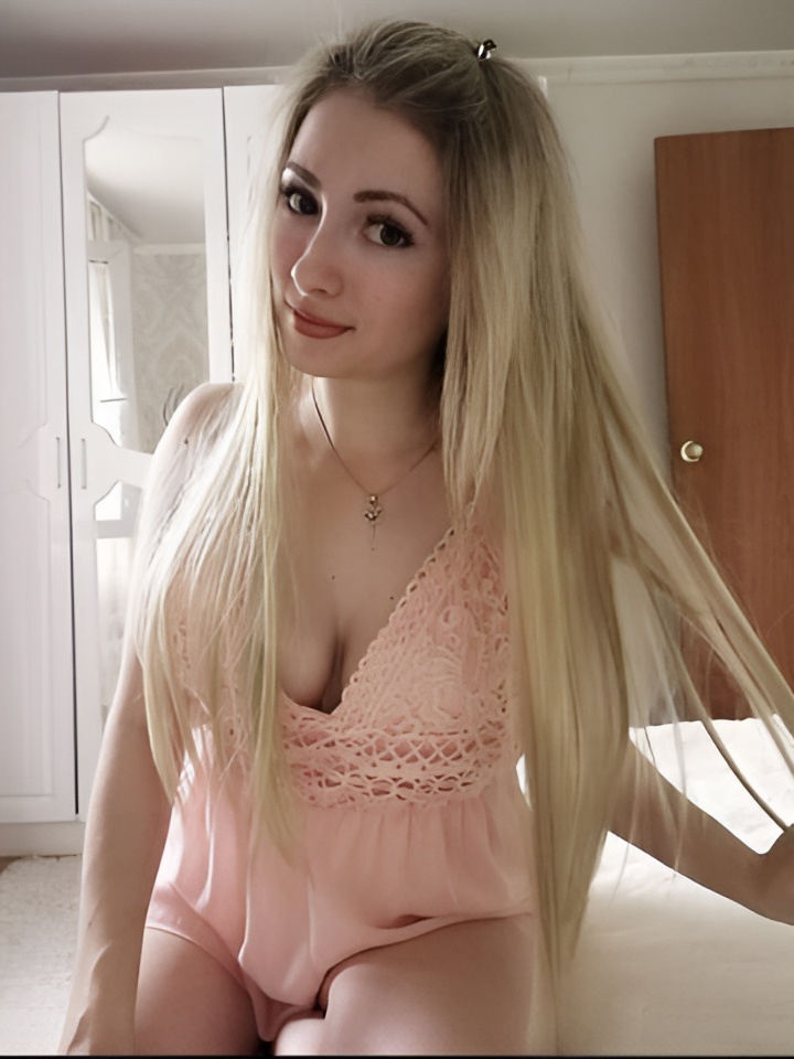 Искра привлекальеная девушка из Нижегородской цена от 4000 руб