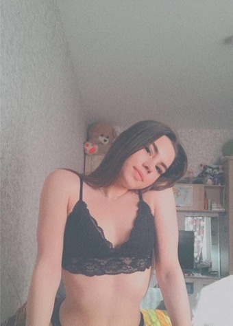 Лизка привлекальеная девушка из Нижегородской цена от 3500 руб